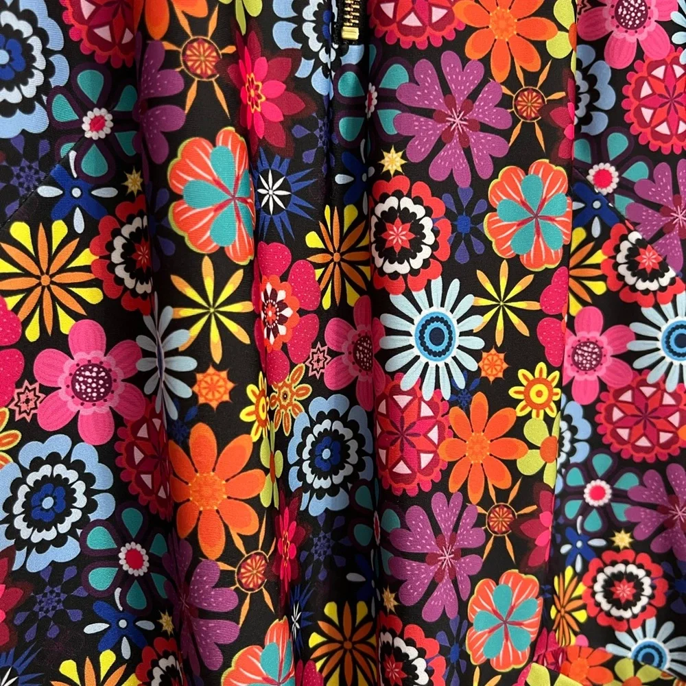 KATHERINE’S WAY DORAL dress in bold blossoms shift dress NWOT size XS UPF 50+ - Picture 12 of 12